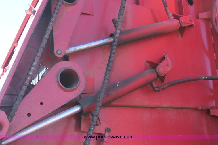 image for item C3682 1990 Case IH 8460 round baler