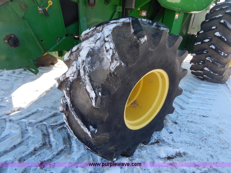 image for item F5492 2000 John Deere 9750 STS RWA combine