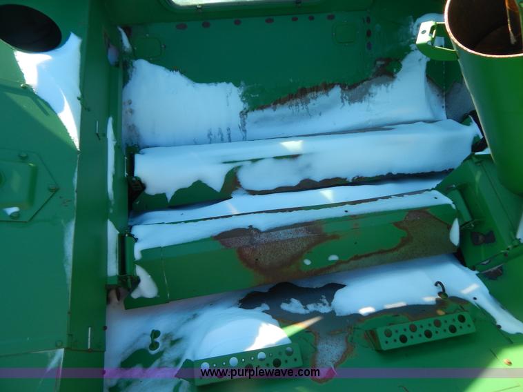 image for item F5492 2000 John Deere 9750 STS RWA combine