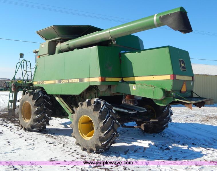 image for item F5493 1990 John Deere 9500 RWA combine