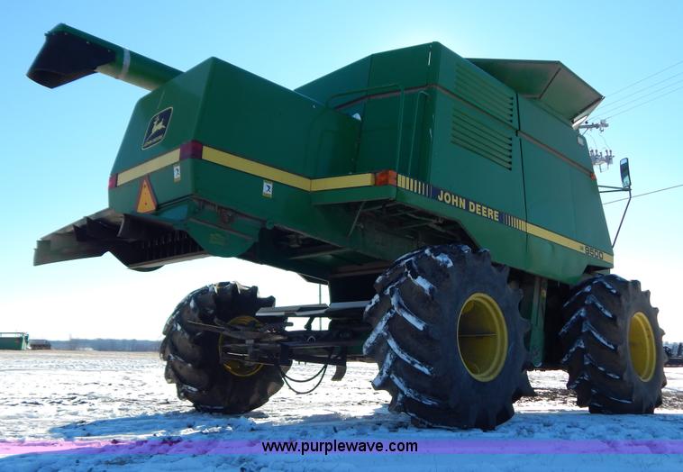 image for item F5493 1990 John Deere 9500 RWA combine