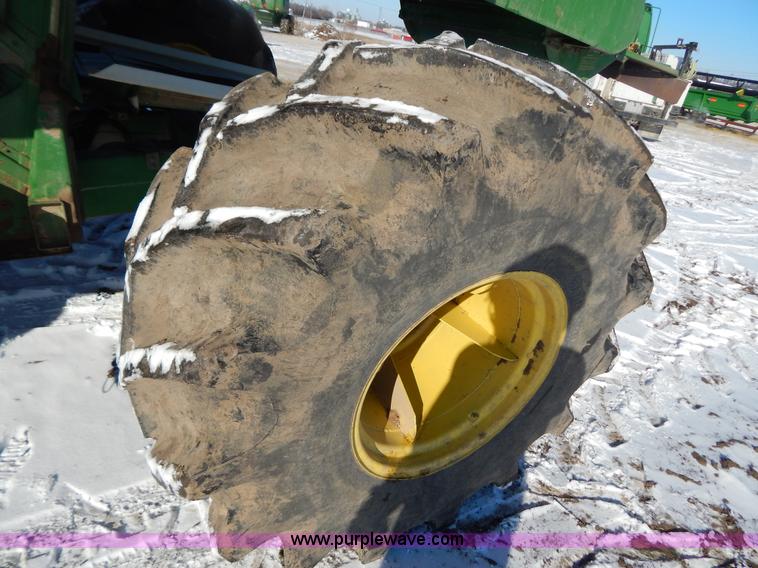 image for item F5493 1990 John Deere 9500 RWA combine