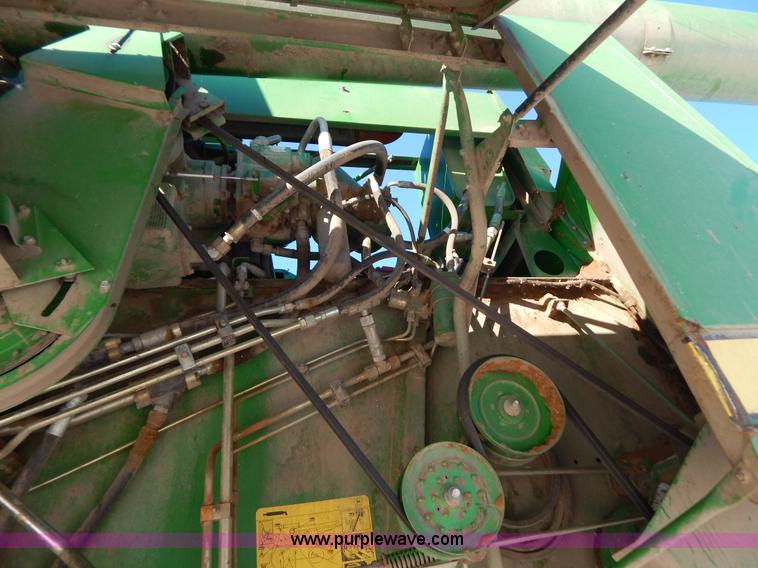 image for item F5493 1990 John Deere 9500 RWA combine