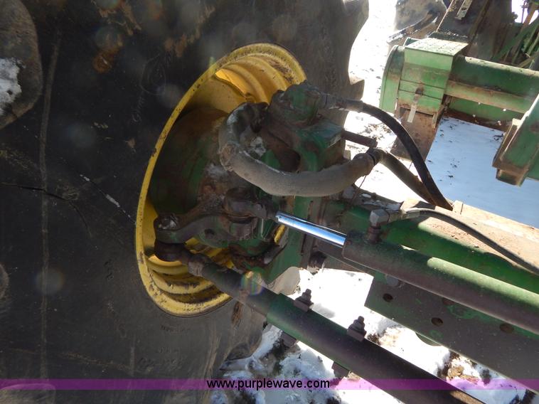 image for item F5493 1990 John Deere 9500 RWA combine