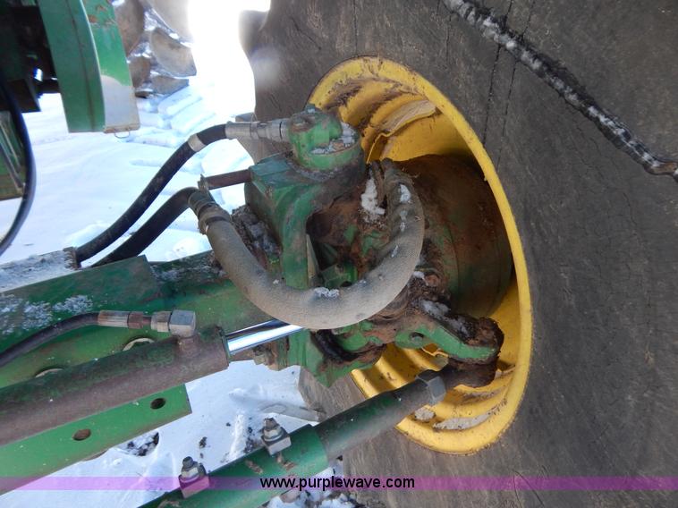 image for item F5493 1990 John Deere 9500 RWA combine