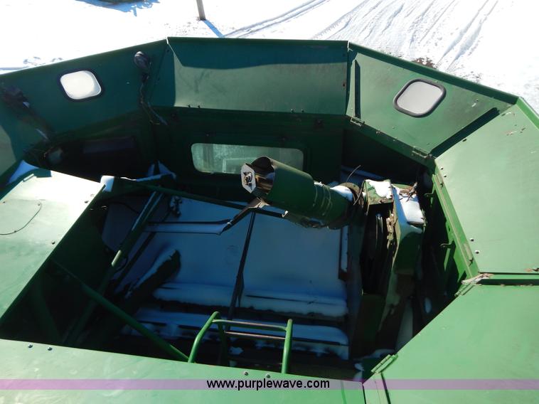 image for item F5493 1990 John Deere 9500 RWA combine