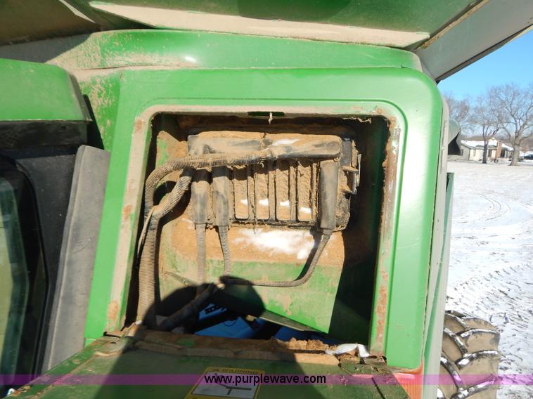 image for item F5493 1990 John Deere 9500 RWA combine