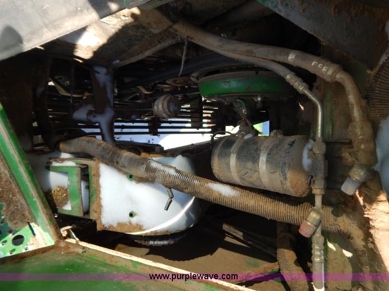 image for item F5493 1990 John Deere 9500 RWA combine