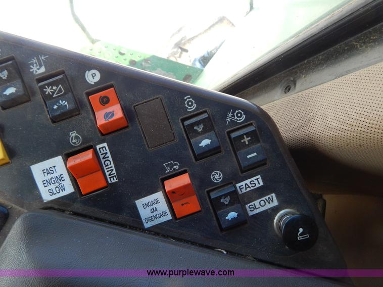 image for item F5493 1990 John Deere 9500 RWA combine