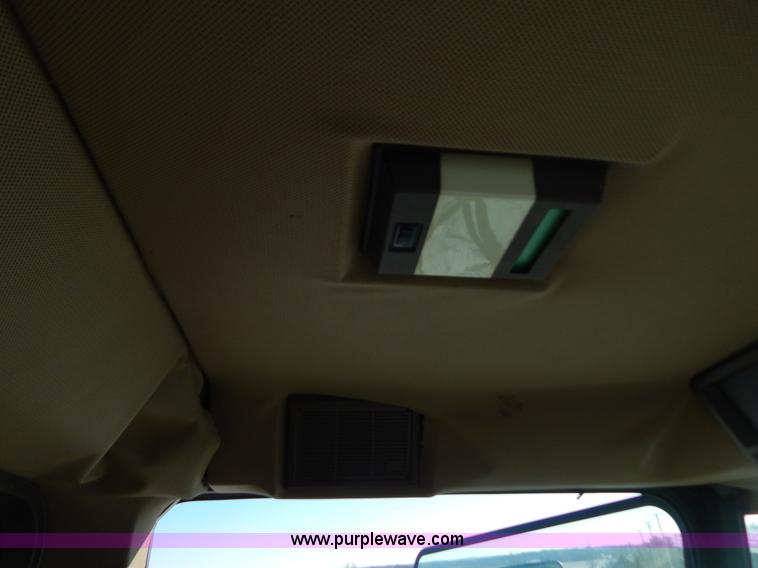 image for item F5493 1990 John Deere 9500 RWA combine