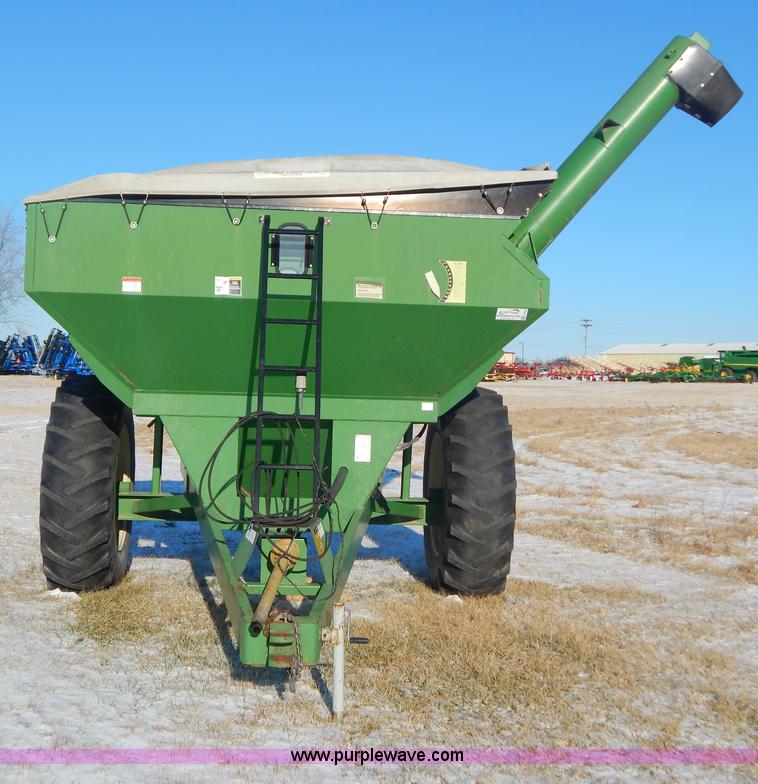 image for item F5498 Brent 420 grain cart