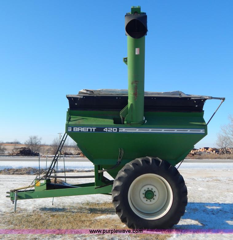 image for item F5498 Brent 420 grain cart