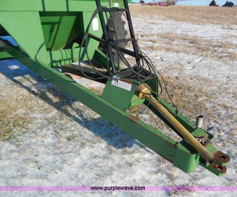 image for item F5498 Brent 420 grain cart