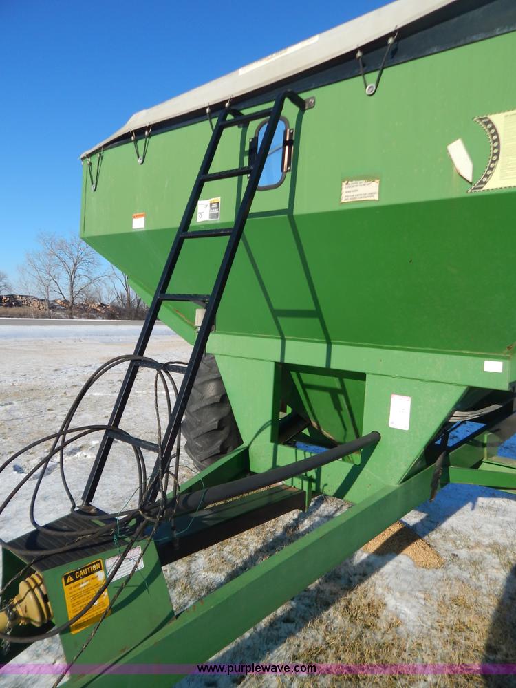 image for item F5498 Brent 420 grain cart