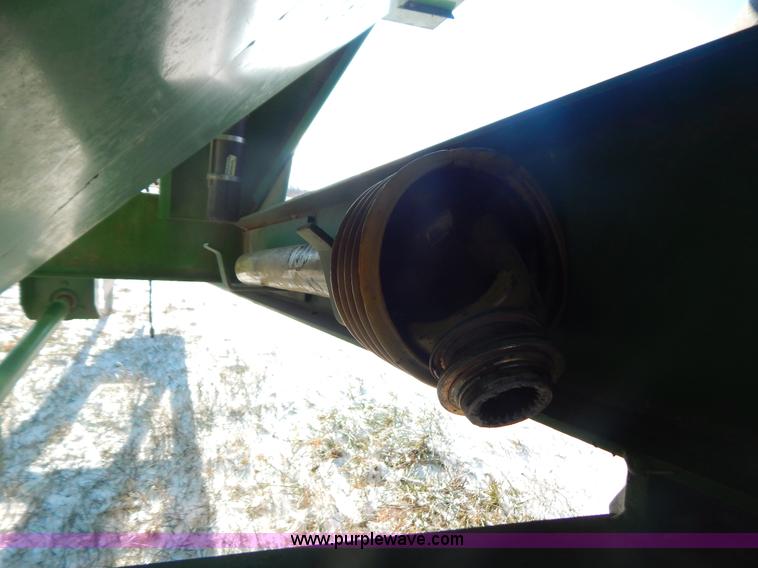 image for item F5498 Brent 420 grain cart