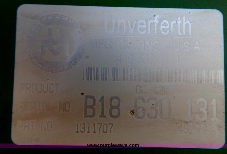 image for item F5498 Brent 420 grain cart