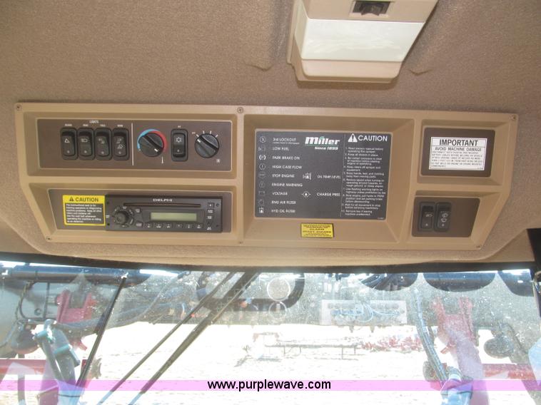 image for item F7219 2011 Miller Nitro N2XP self-propelled sprayer