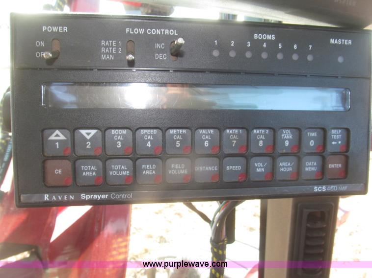 image for item F7219 2011 Miller Nitro N2XP self-propelled sprayer