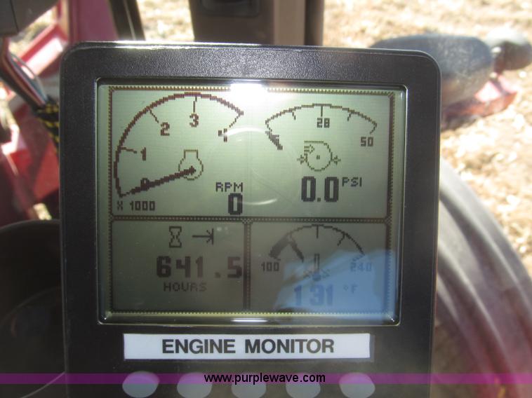 image for item F7219 2011 Miller Nitro N2XP self-propelled sprayer