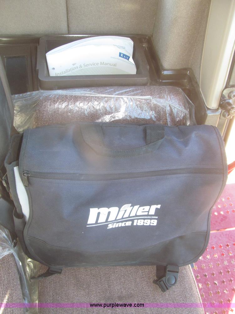 image for item F7219 2011 Miller Nitro N2XP self-propelled sprayer