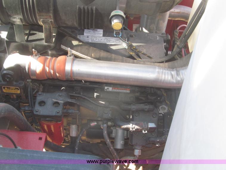 image for item F7219 2011 Miller Nitro N2XP self-propelled sprayer