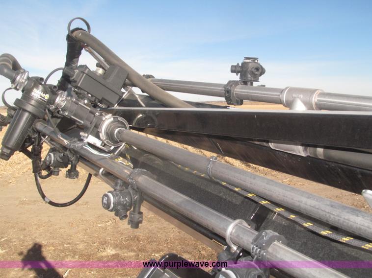 image for item F7219 2011 Miller Nitro N2XP self-propelled sprayer