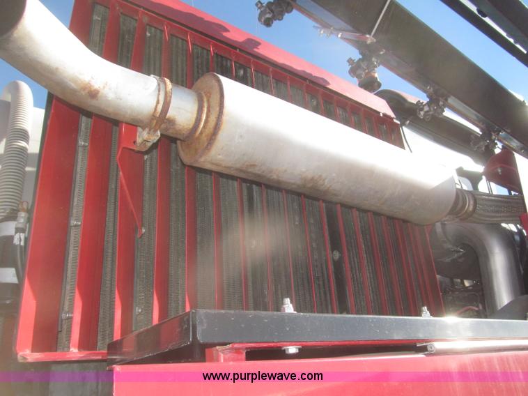 image for item F7219 2011 Miller Nitro N2XP self-propelled sprayer