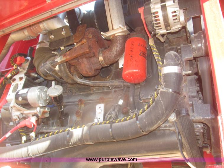 image for item F7219 2011 Miller Nitro N2XP self-propelled sprayer