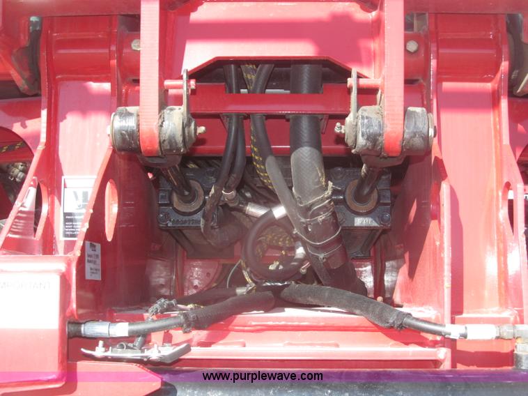 image for item F7219 2011 Miller Nitro N2XP self-propelled sprayer