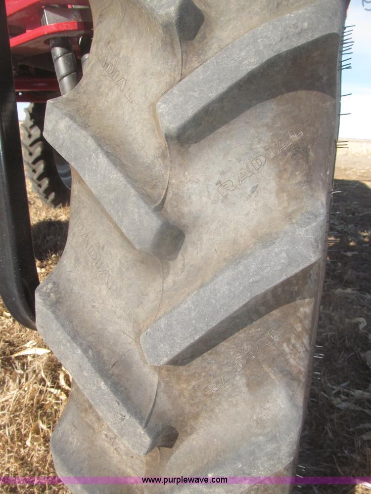 image for item F7219 2011 Miller Nitro N2XP self-propelled sprayer