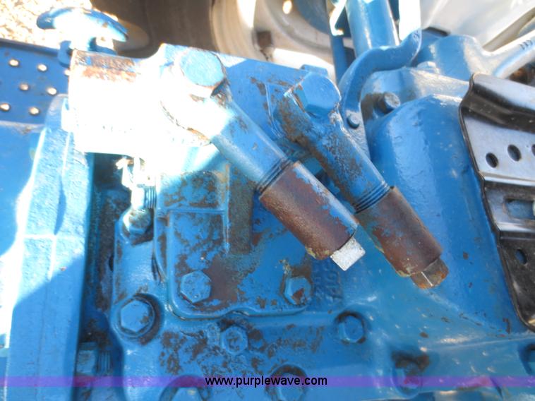image for item F8070 1977 Ford 3600 tractor