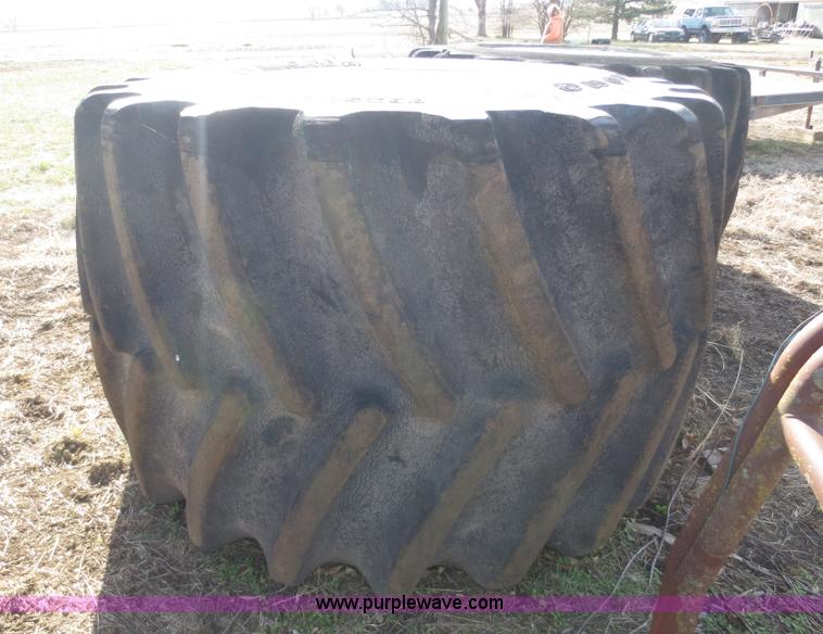 image for item F8075 (2) Firestone 76x50.00-32 tires