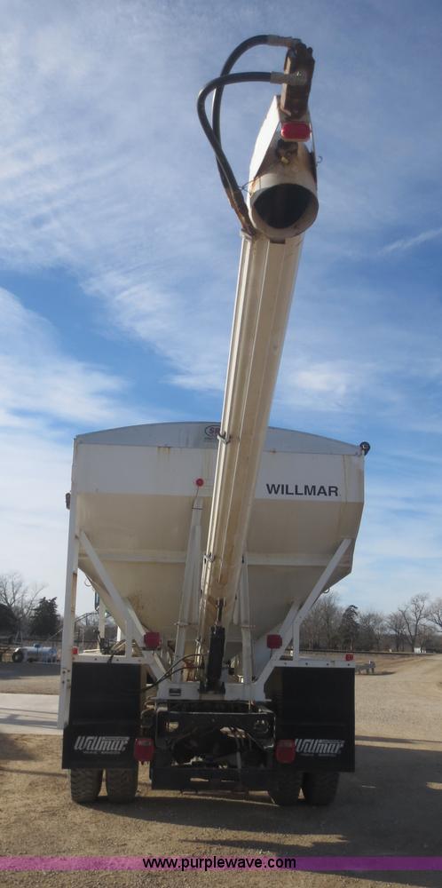 image for item F8078 1995 Freightliner FL70 fertilizer tender truck