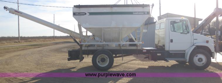 image for item F8078 1995 Freightliner FL70 fertilizer tender truck