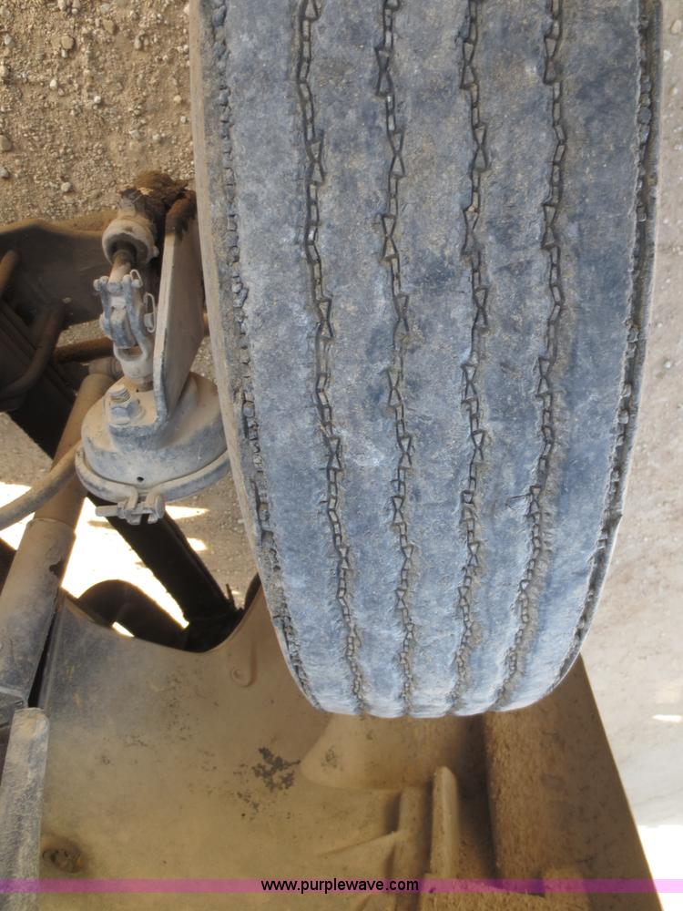 image for item F8078 1995 Freightliner FL70 fertilizer tender truck