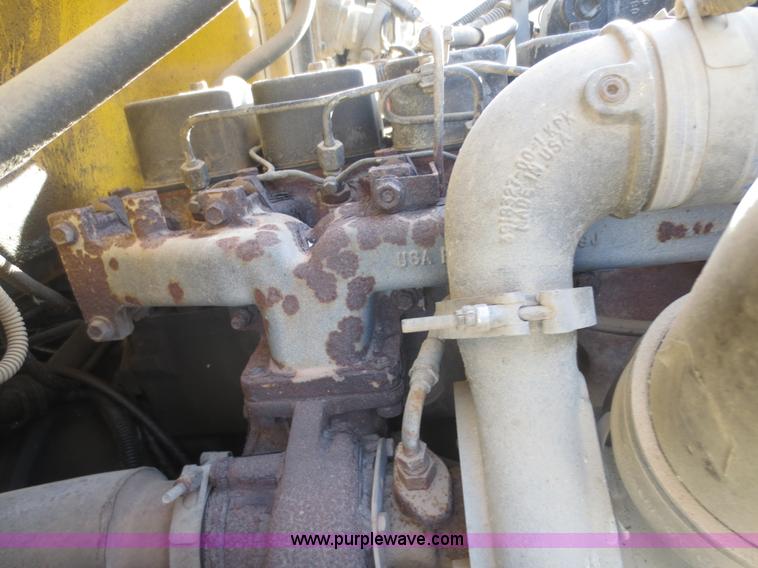 image for item F8078 1995 Freightliner FL70 fertilizer tender truck