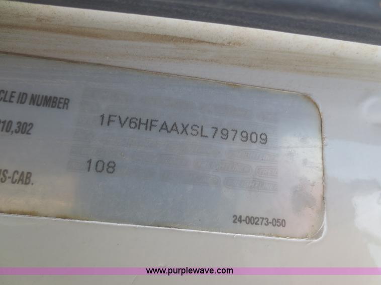 image for item F8078 1995 Freightliner FL70 fertilizer tender truck