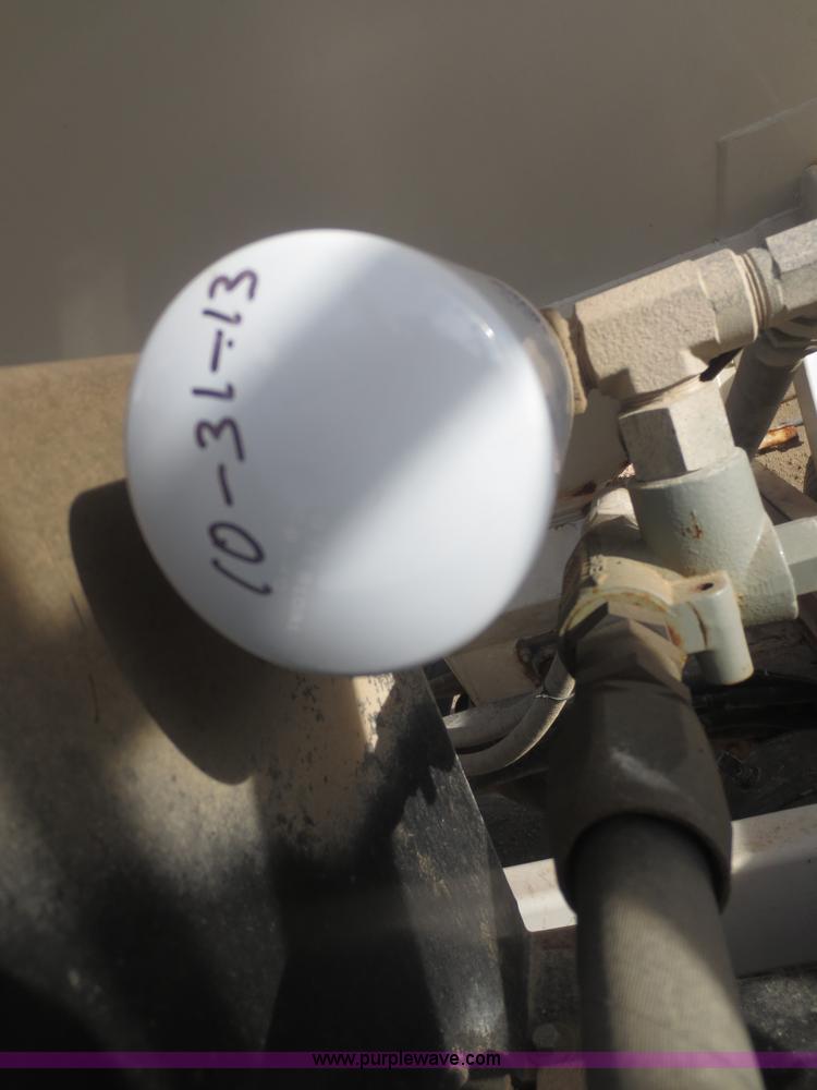 image for item F8078 1995 Freightliner FL70 fertilizer tender truck