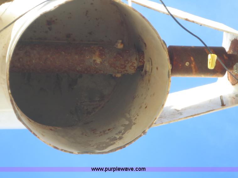 image for item F8078 1995 Freightliner FL70 fertilizer tender truck