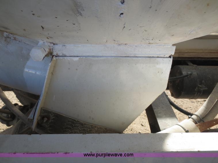 image for item F8078 1995 Freightliner FL70 fertilizer tender truck