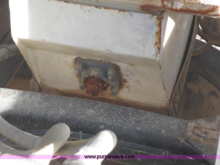 image for item F8078 1995 Freightliner FL70 fertilizer tender truck