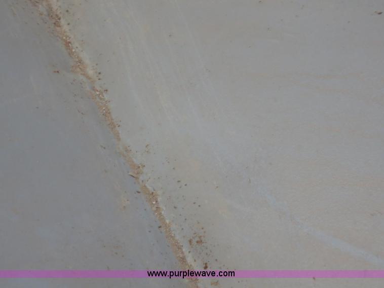 image for item F8078 1995 Freightliner FL70 fertilizer tender truck