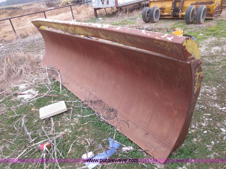 image for item F8081 Degelman 7200 14' dozer blade