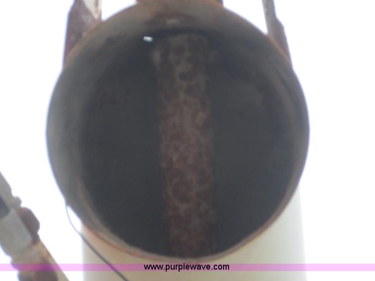 image for item F8099 1990 International 4900 fertilizer tender truck