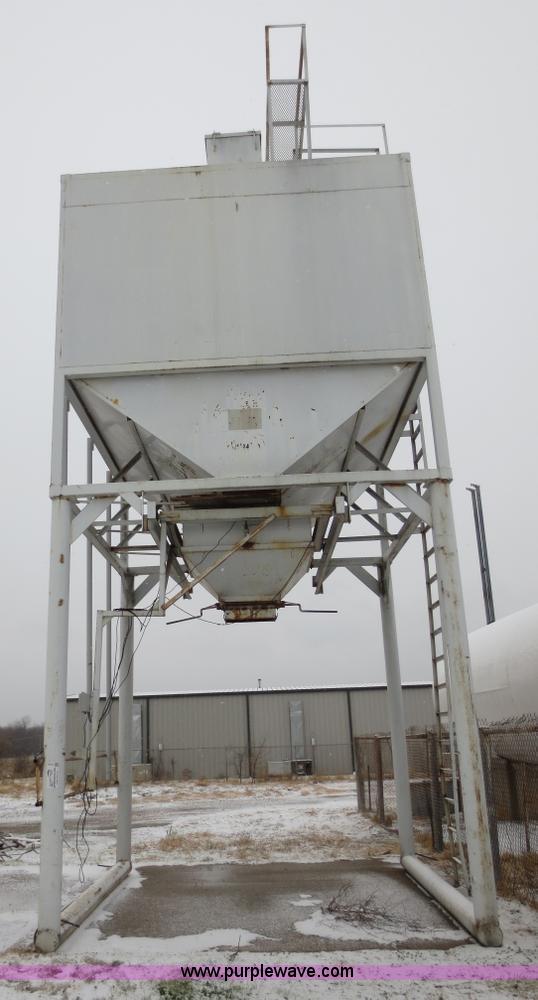 image for item F8108 30 ton overhead bin