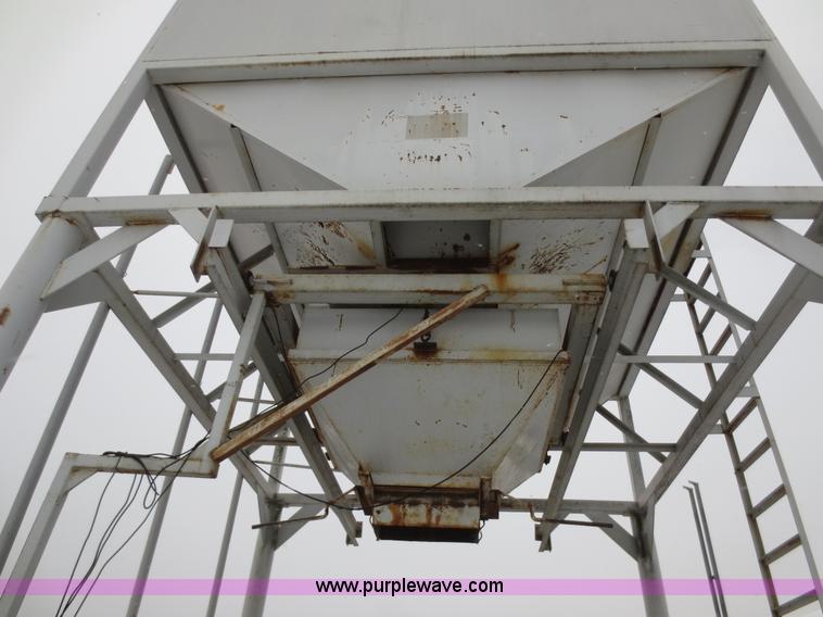 image for item F8108 30 ton overhead bin