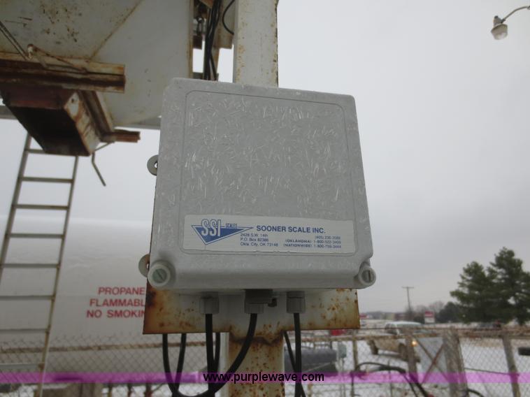 image for item F8108 30 ton overhead bin