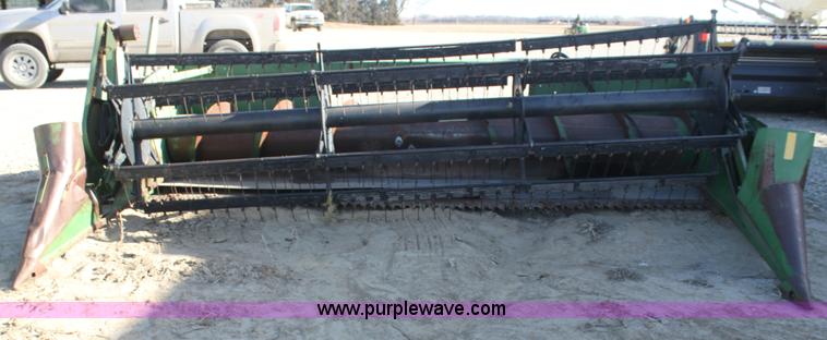 image for item G4453 John Deere 215 14' platform