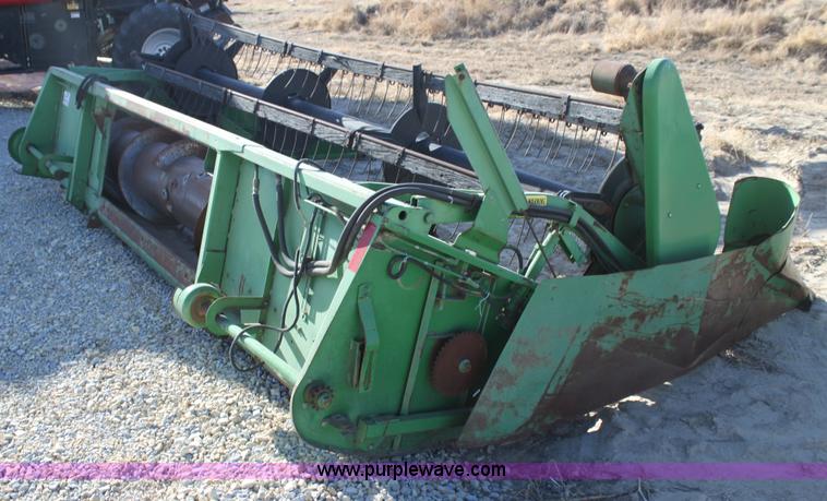 image for item G4453 John Deere 215 14' platform