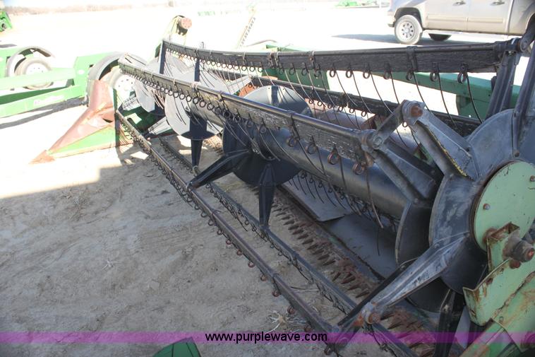 image for item G4453 John Deere 215 14' platform